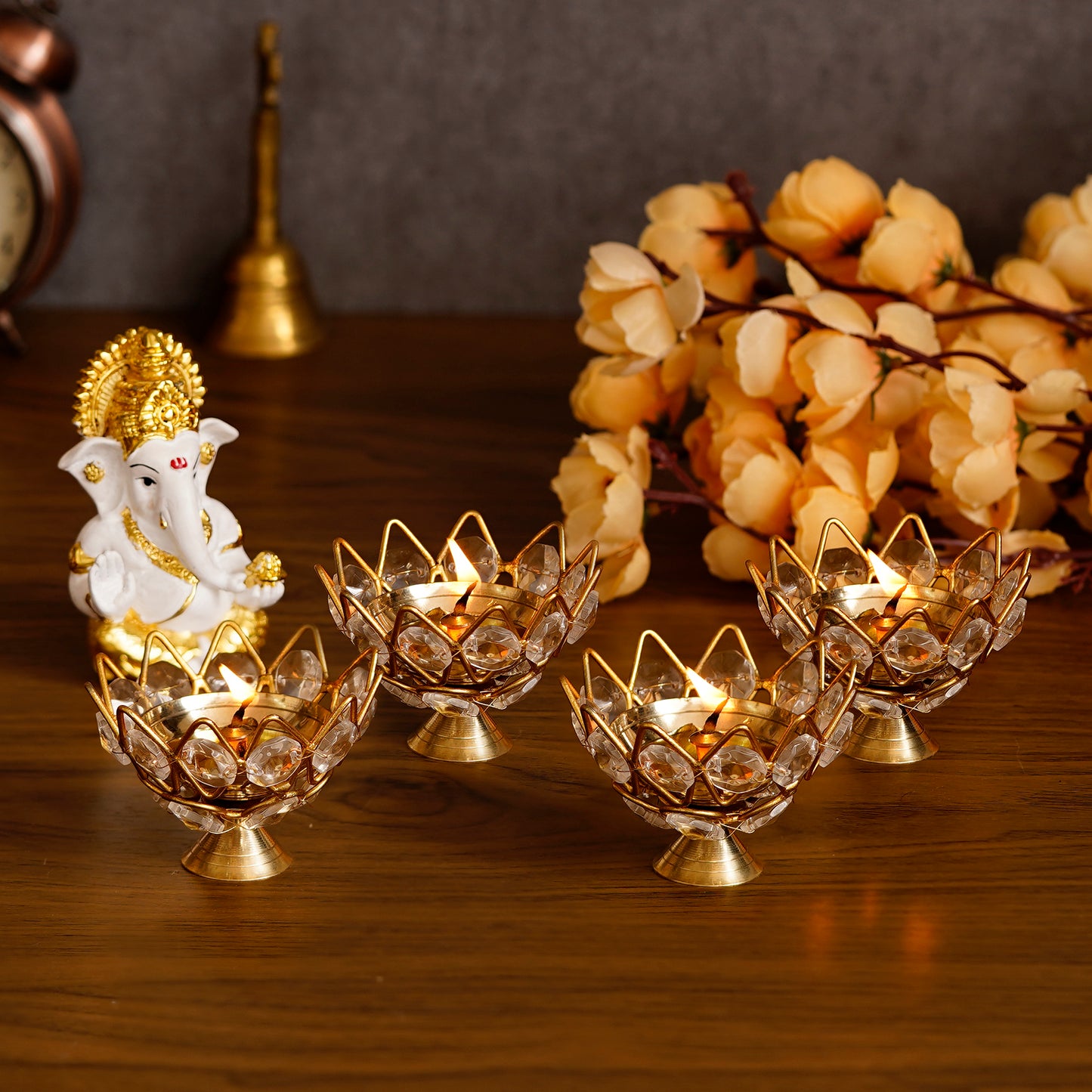 Set of 4 Lotus Shape Crystal Tea Light Holder